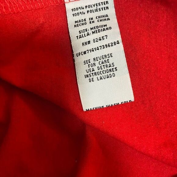 Disney Women's M Pajama Top Raglan Sleeves Mickey Mouse Snowflakes Red Gray - Picture 3 of 3